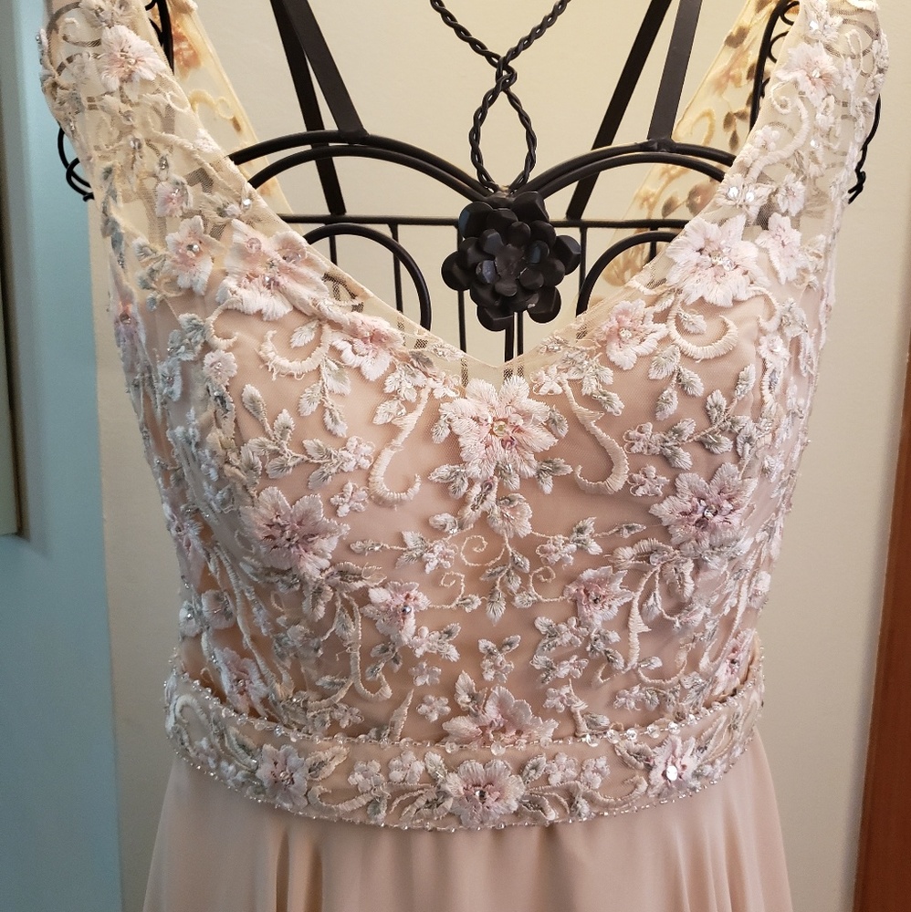 Bridesmaid/prom dress